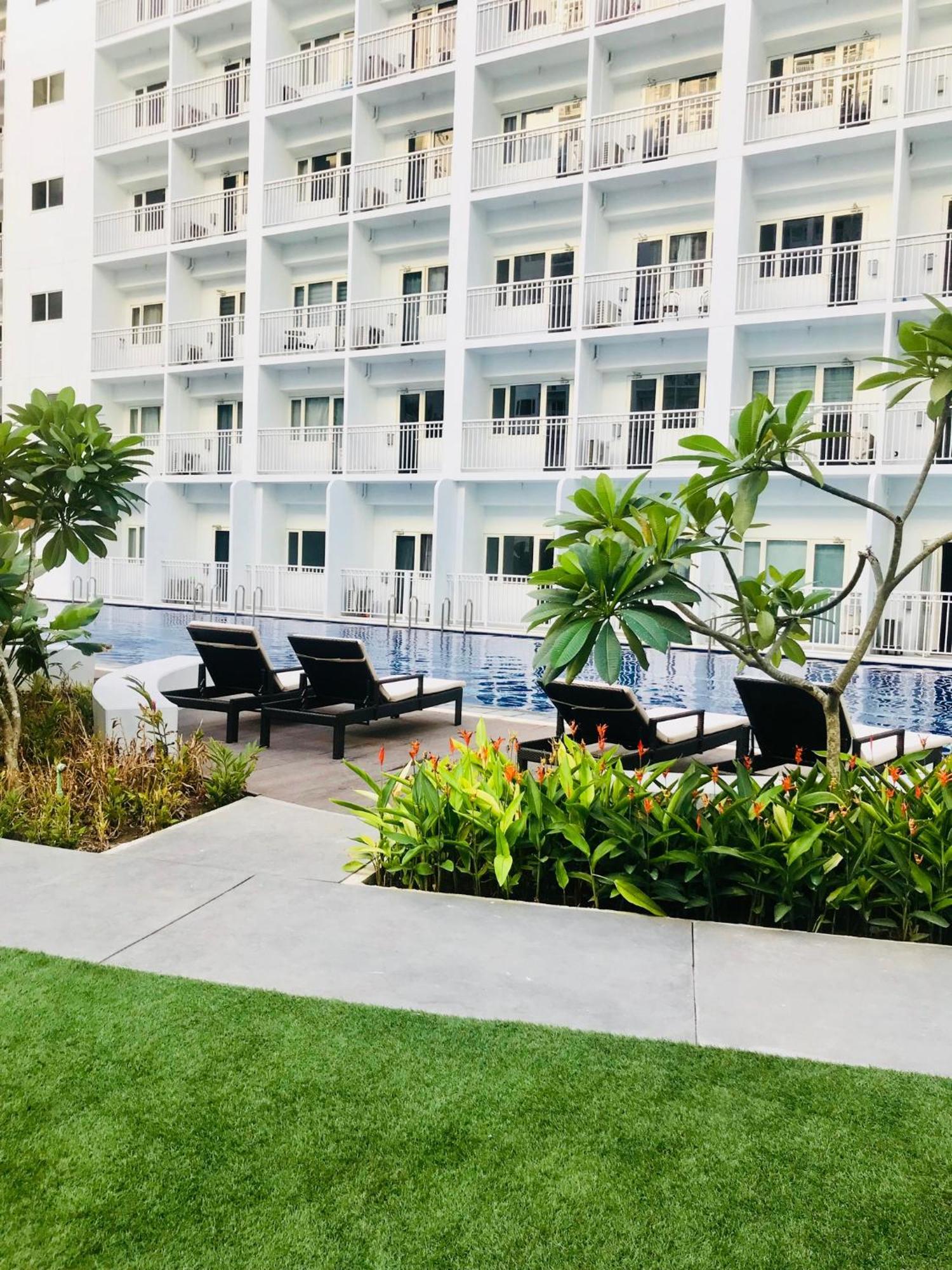 Santiorini At Shore Residences Pasay Exterior foto